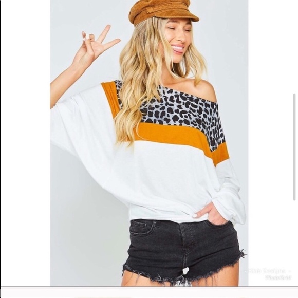 New! Clearance 🔥 Leopard print wide neck spotted top - Picture 5 of 8